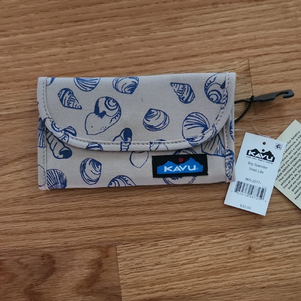 NWT Kavu Big Spender Wallet